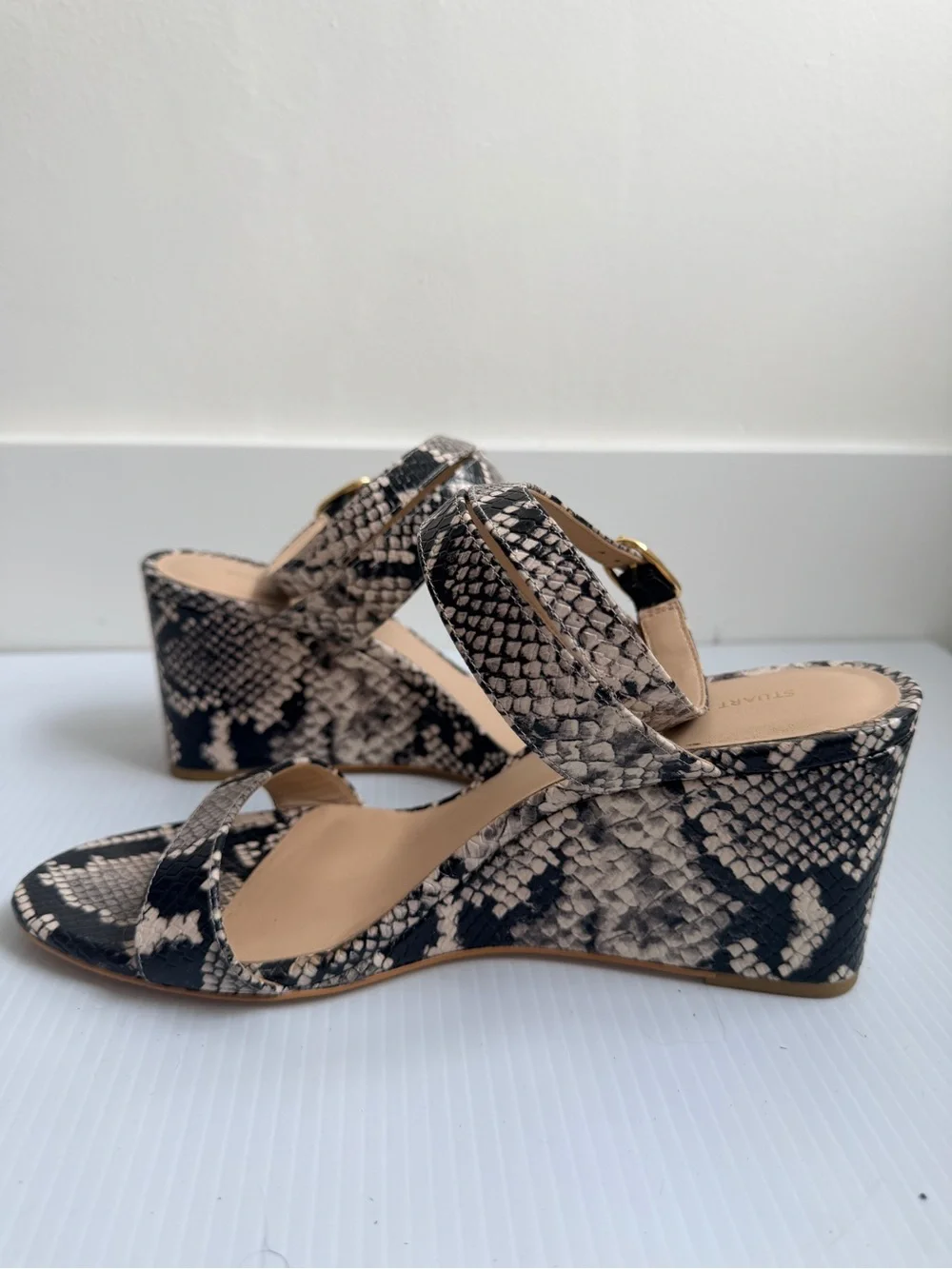STUART WEITZMAN Snake Ankle Strap Wedge 10